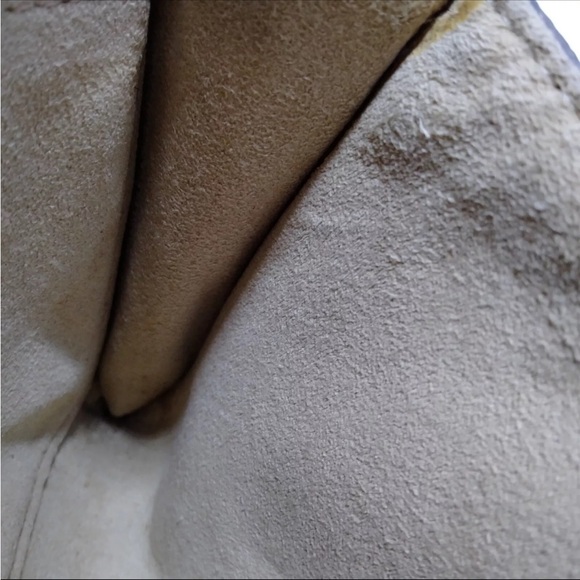 Authentic LOUIS VUITTON MONOGRAM POCHETTE TWIN GM - Picture 10 of 12